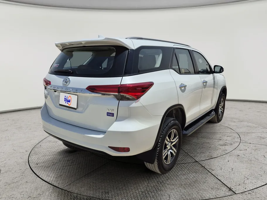 2024 Toyota Fortuner VX 