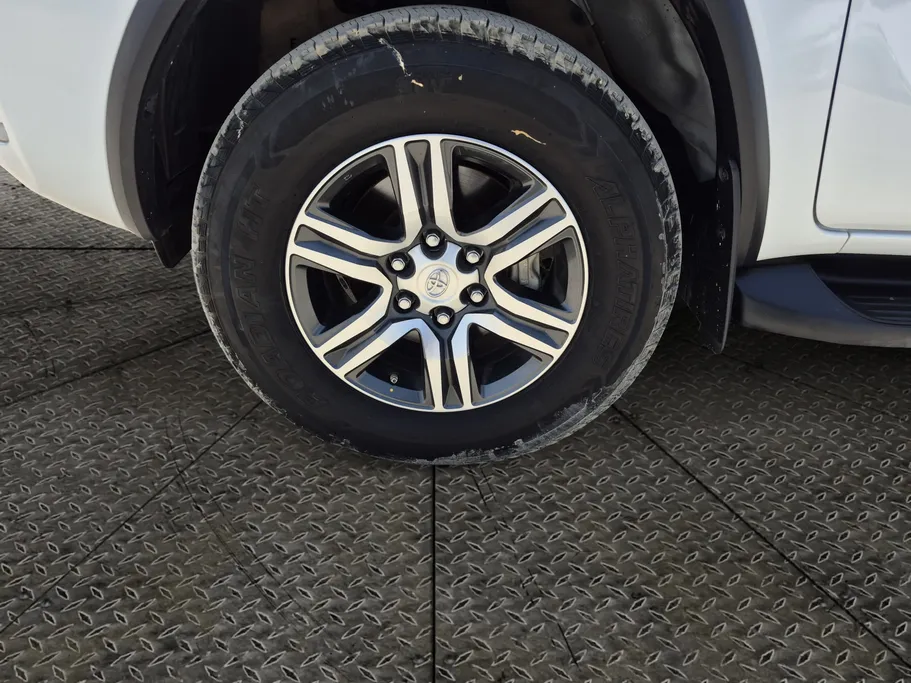 2024 Toyota Fortuner VX 