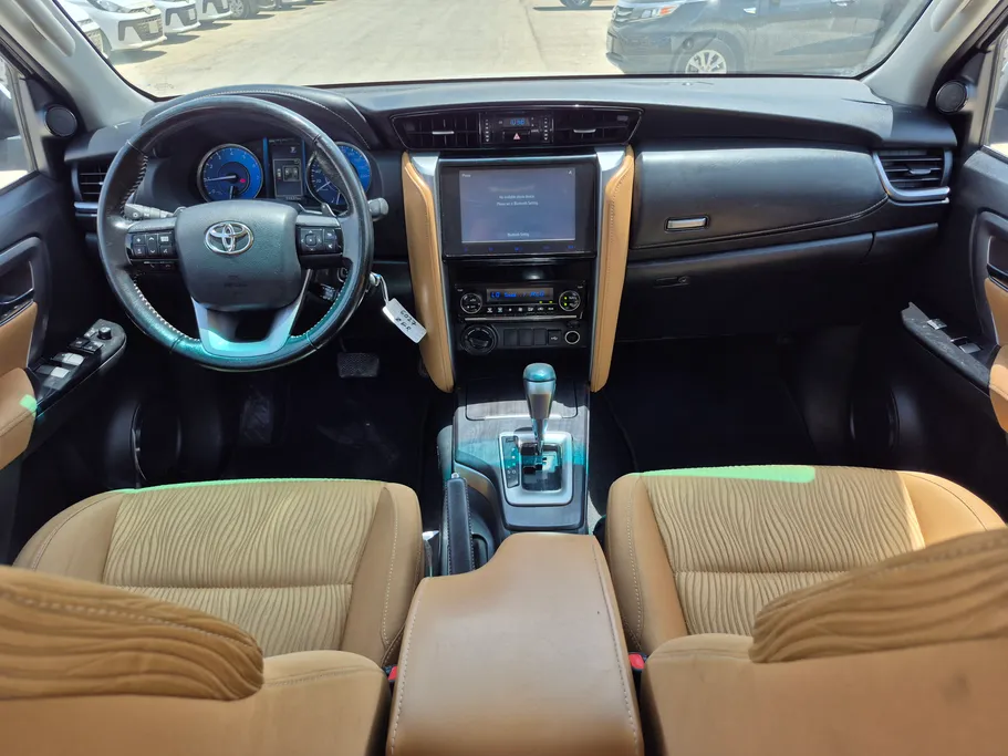 2024 Toyota Fortuner VX 