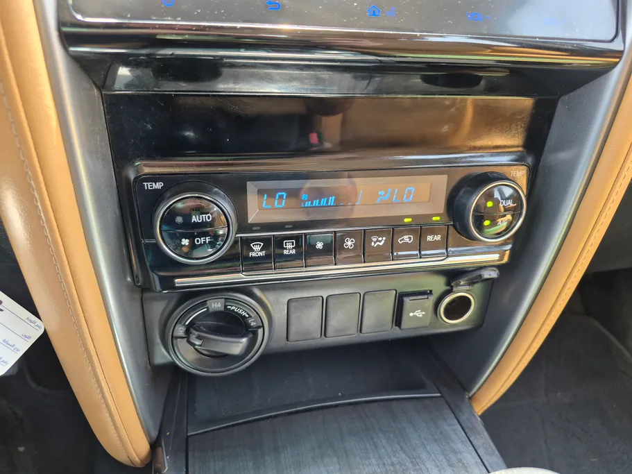 2024 Toyota Fortuner VX 