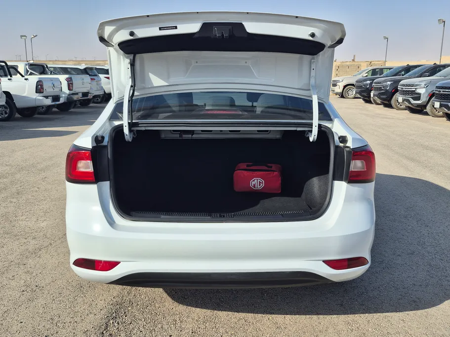 2024 MG 5 STD 