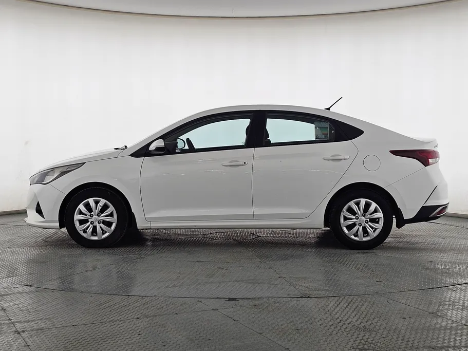 2022 Hyundai Accent Smart 