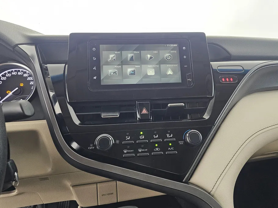 2022 Toyota Camry  LE 