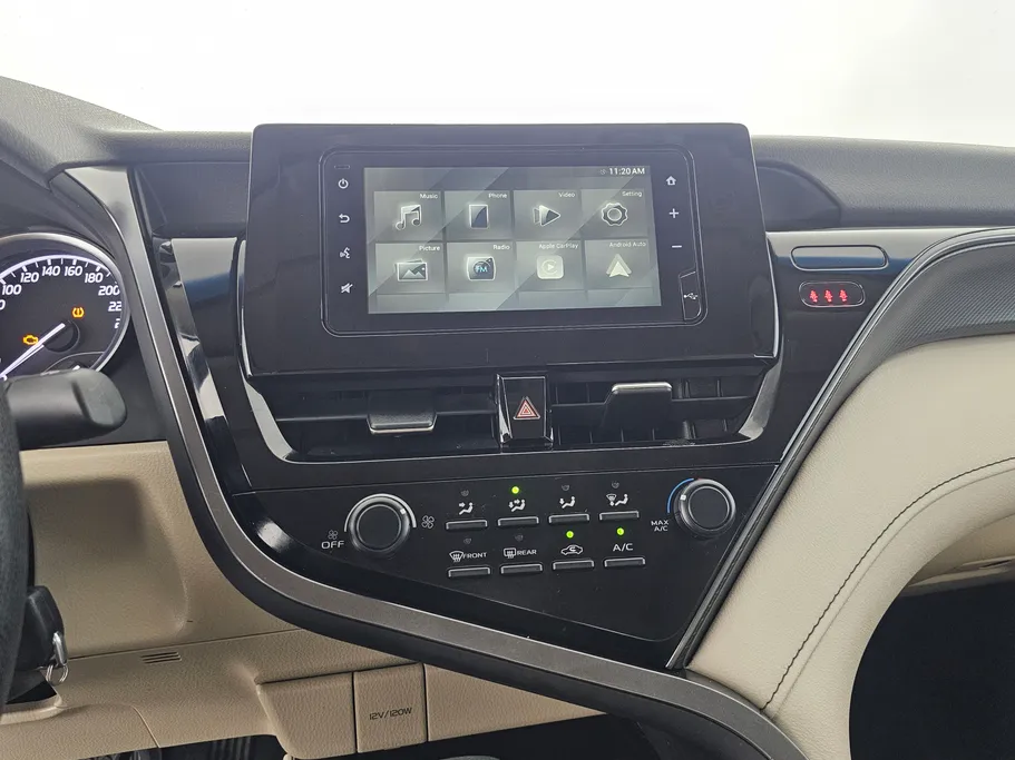 2022 Toyota Camry  LE 