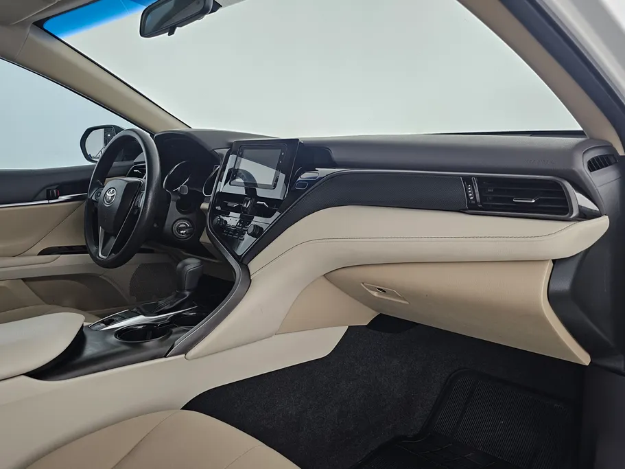 2022 Toyota Camry  LE 