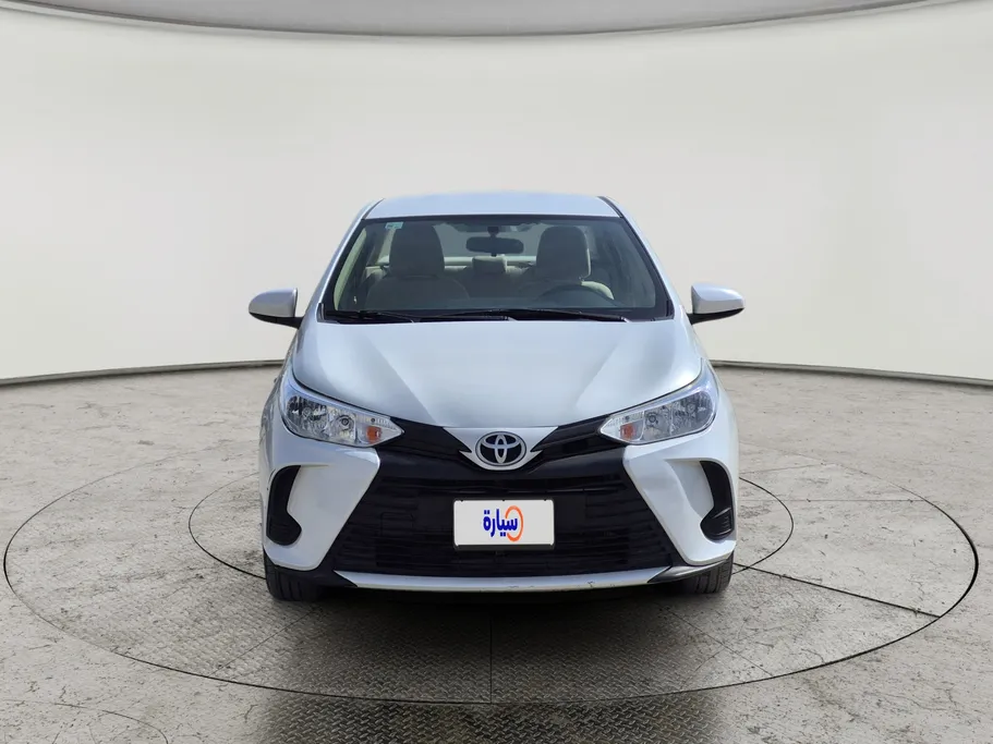 2022 Toyota Yaris  Y 