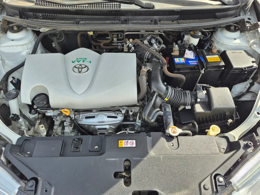 2022 Toyota Yaris  Y 