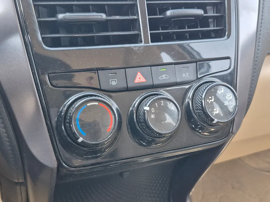 2022 Toyota Yaris  Y 