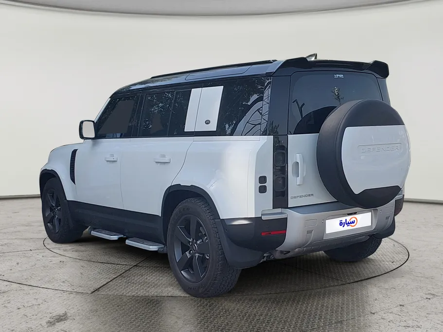 لاند روفر ديفندر P300 S 2024 