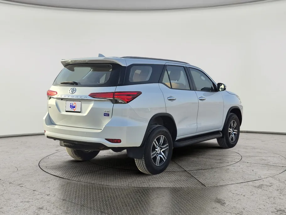 2024 Toyota Fortuner VX 