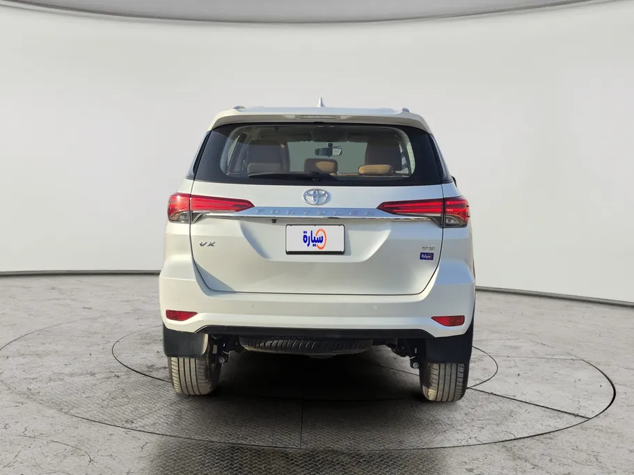 2024 Toyota Fortuner VX 