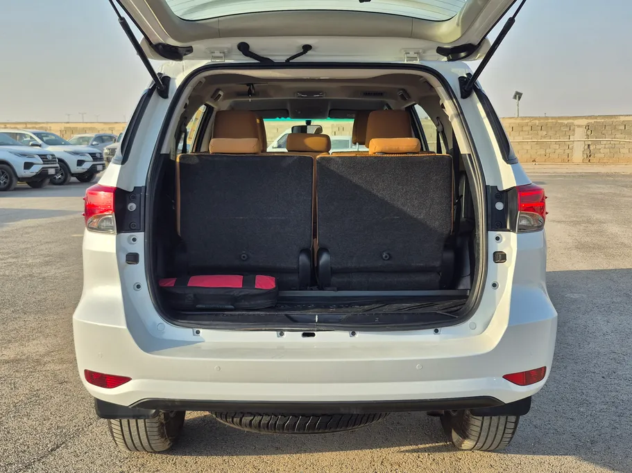 2024 Toyota Fortuner VX 