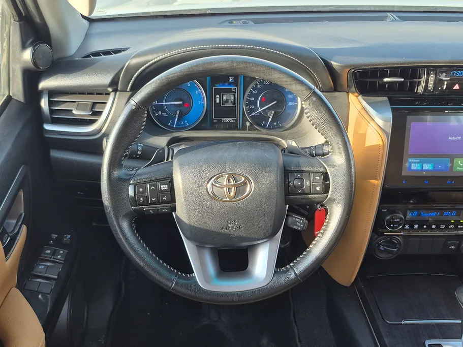 2024 Toyota Fortuner VX 