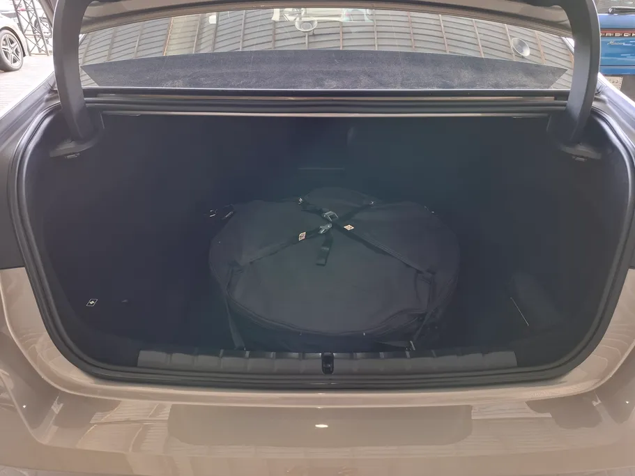 بي ام دبليو الفئة السابعة 735i 2023 