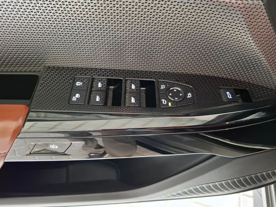 بي ام دبليو الفئة السابعة 735i 2023 