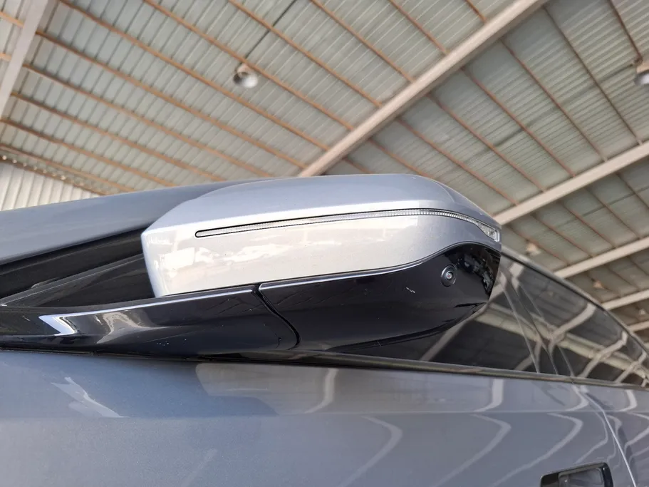 بي ام دبليو الفئة السابعة 735i 2023 