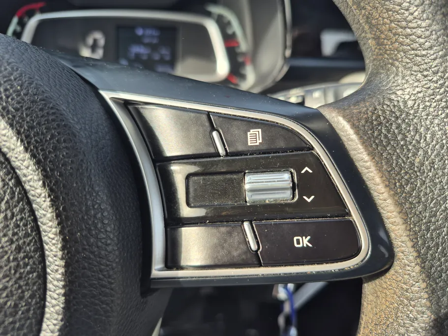 2023 Kia SONET LX 