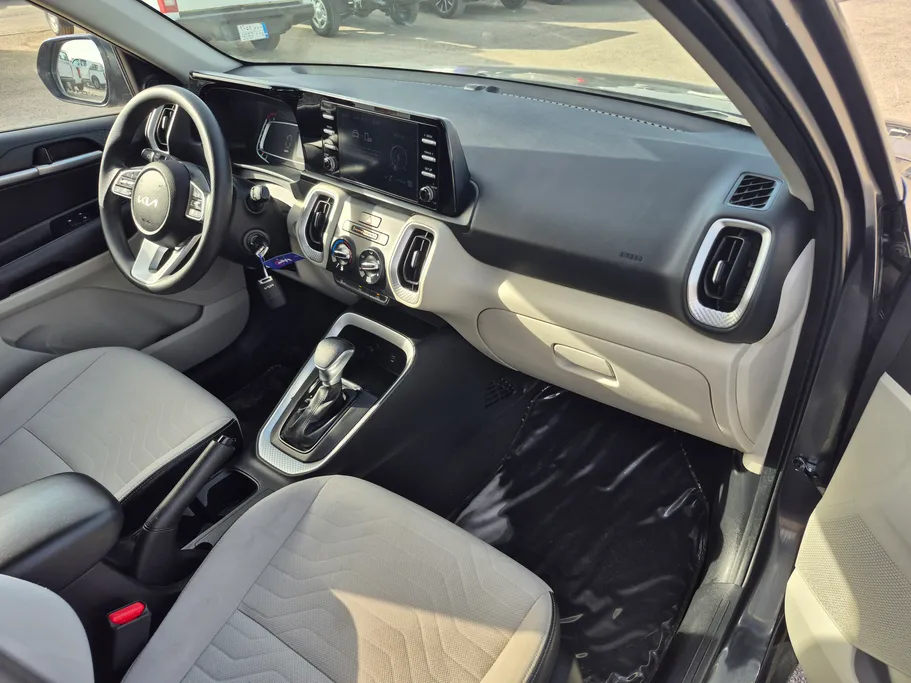 2023 Kia SONET LX 
