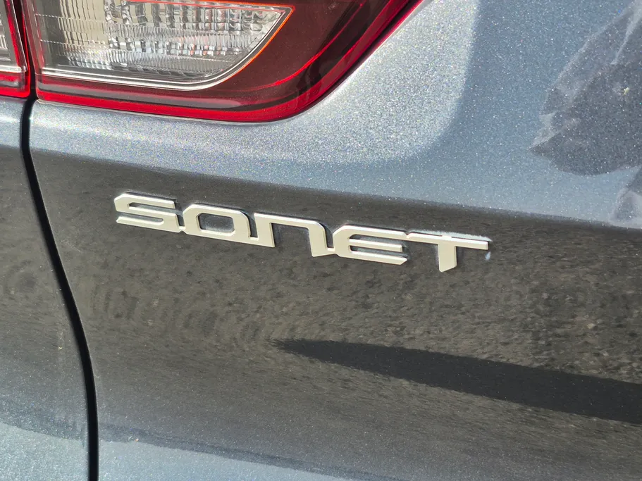 2023 Kia SONET LX 