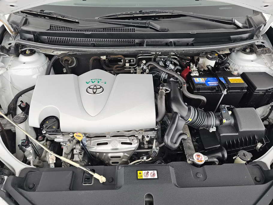 2022 Toyota Yaris  Y 