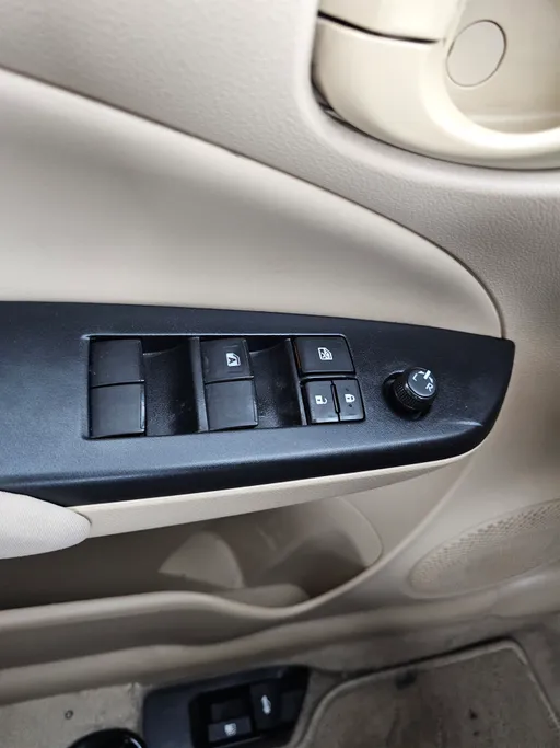 2022 Toyota Yaris  Y 
