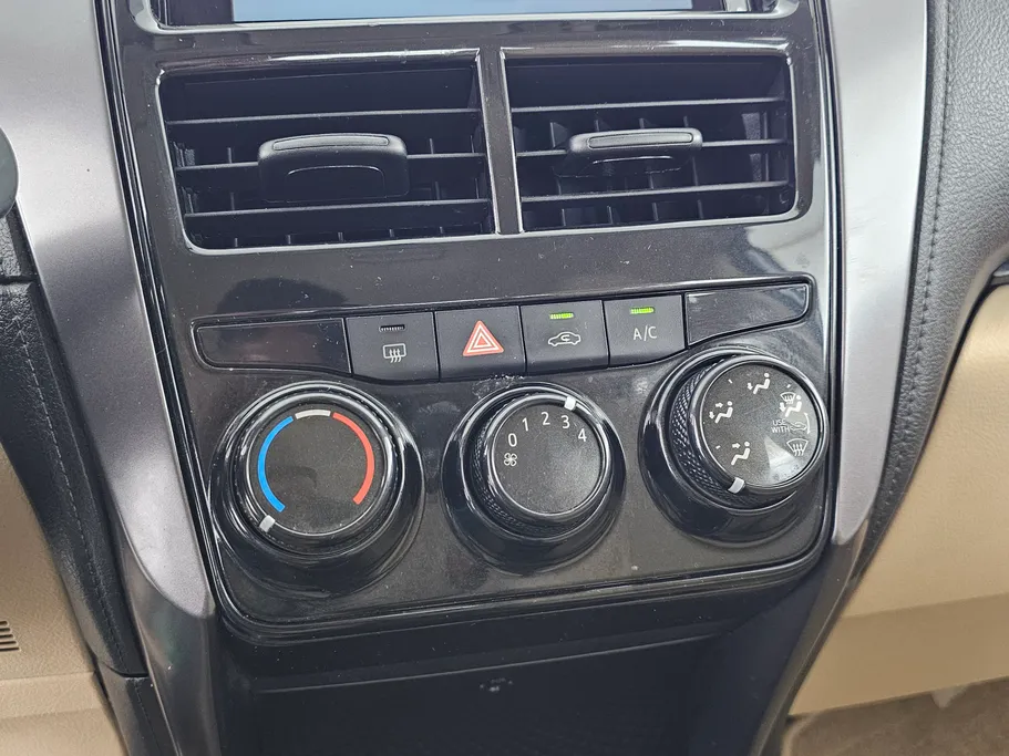 2022 Toyota Yaris  Y 