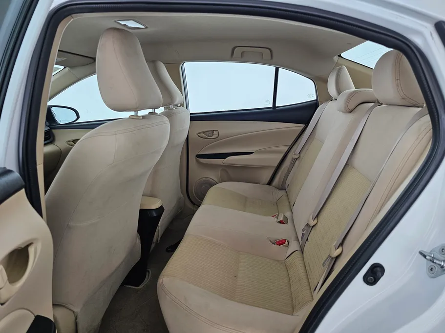 2022 Toyota Yaris  Y 