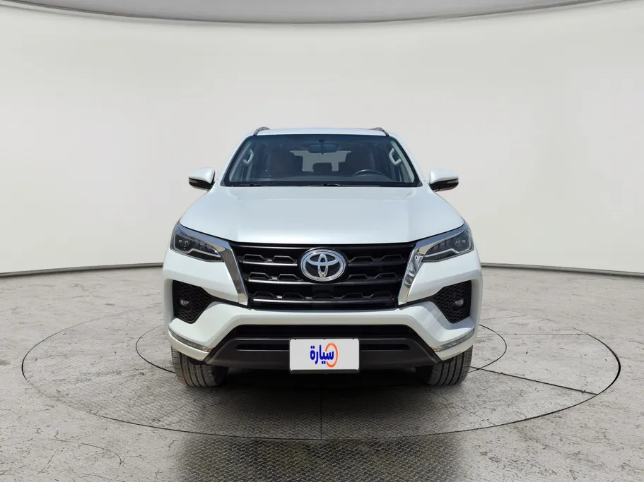 2024 Toyota Fortuner VX 