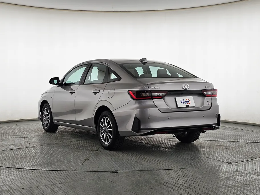 2023 Toyota Yaris  Y 