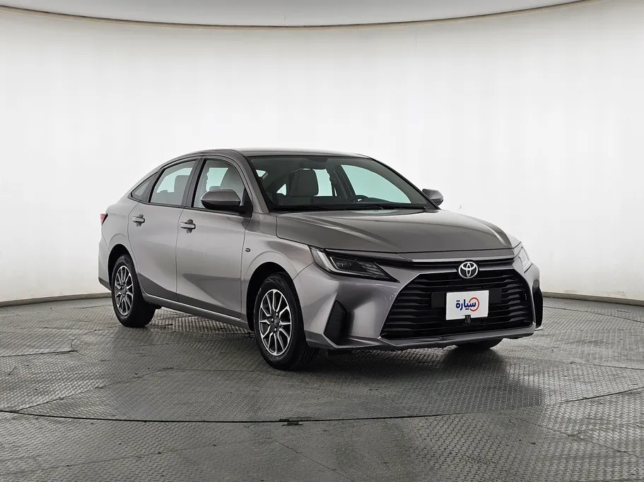 2023 Toyota Yaris  Y 