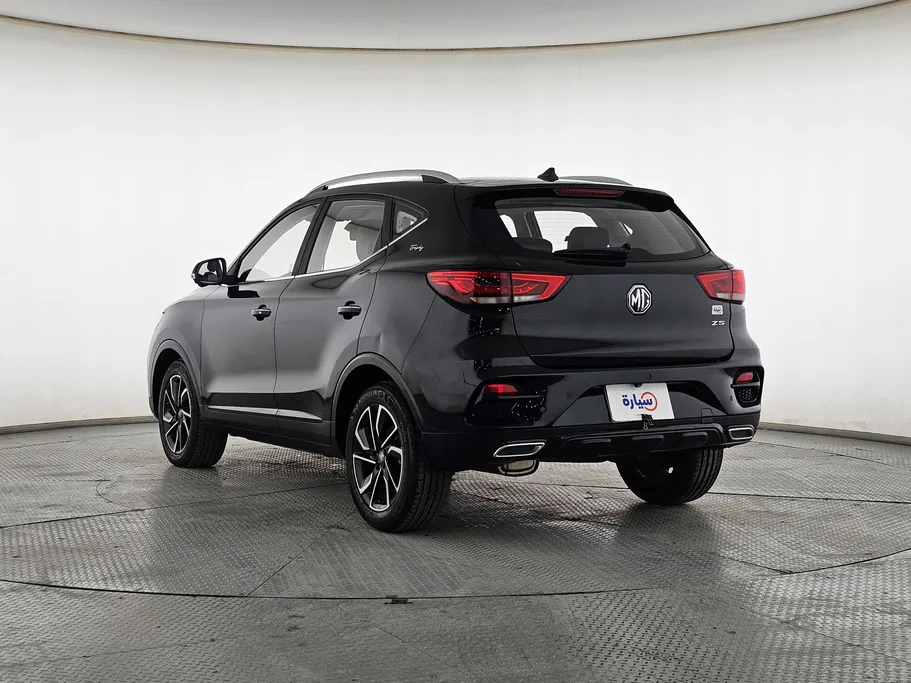 2022 ام جي ZS LUX 