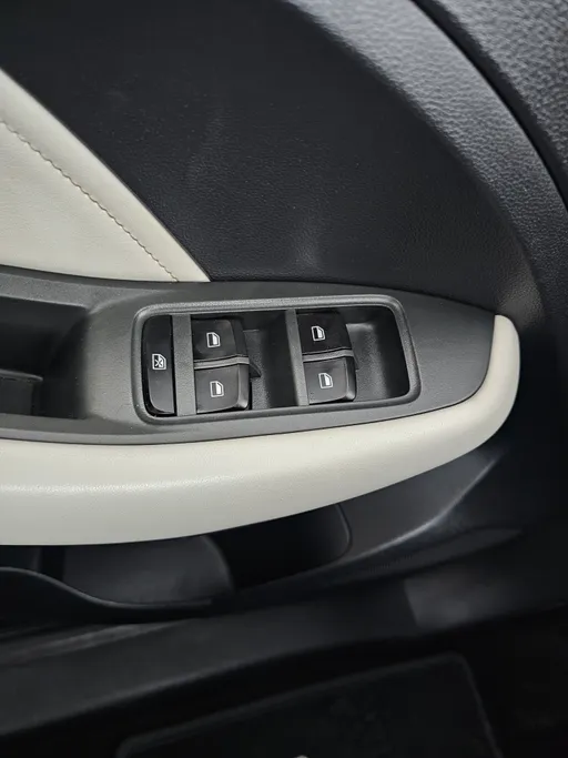 2022 ام جي ZS LUX 
