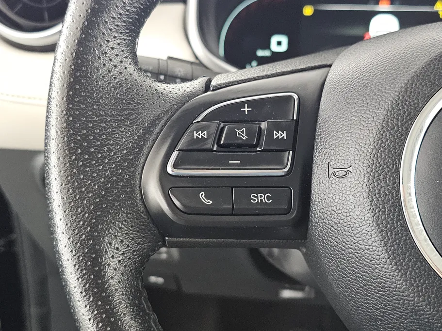 2022 ام جي ZS LUX 