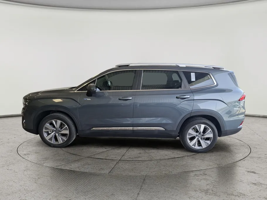 2022 Geely Okavango Full 