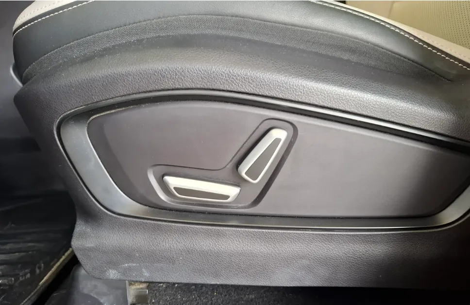 2022 Geely Okavango Full 