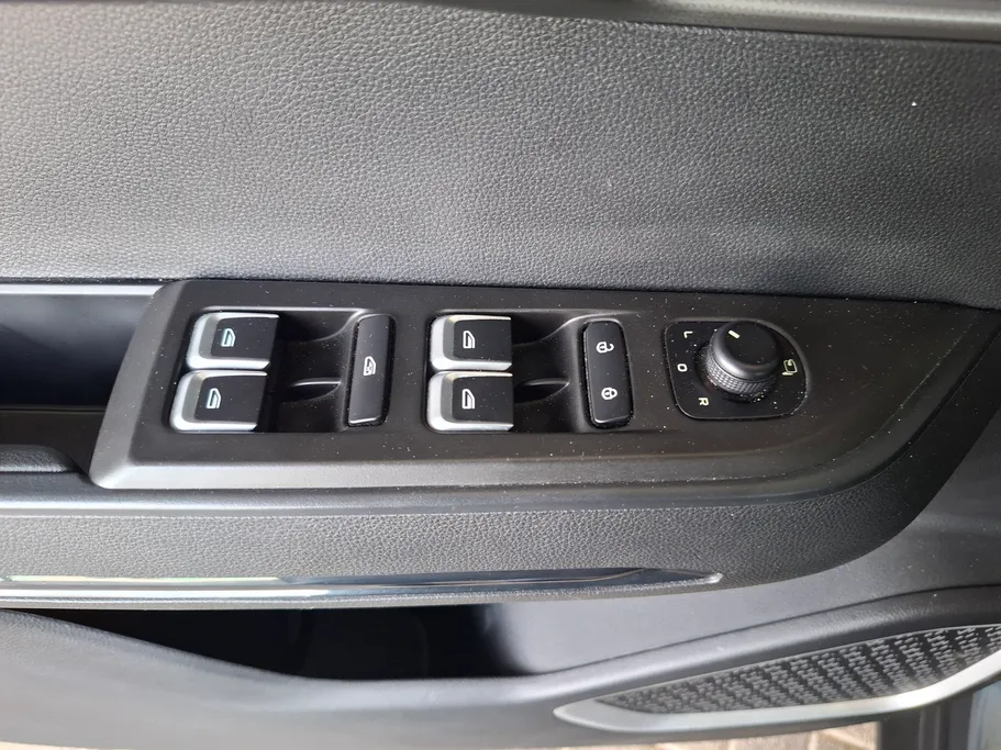 2022 Geely Okavango Full 