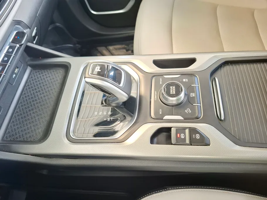 2022 Geely Okavango Full 
