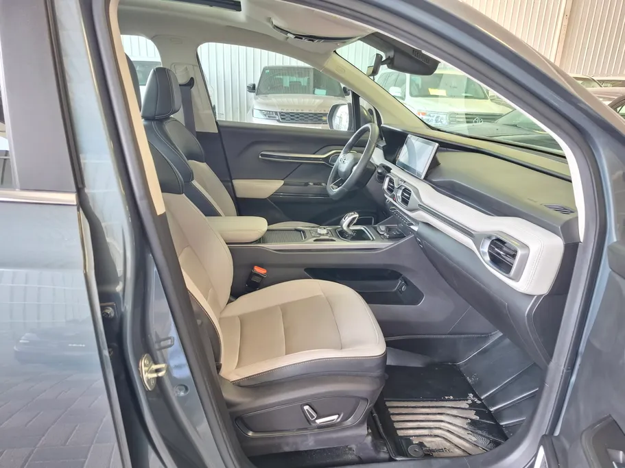 2022 Geely Okavango Full 