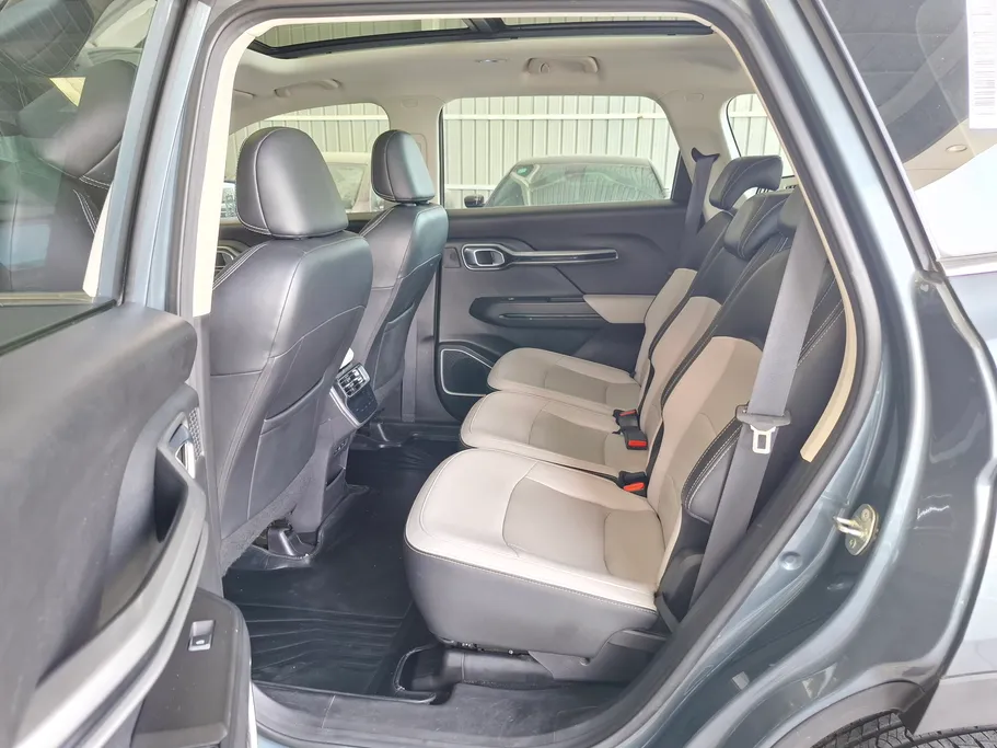 2022 Geely Okavango Full 
