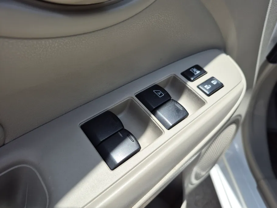 2024 Nissan Sunny SV Comfort 