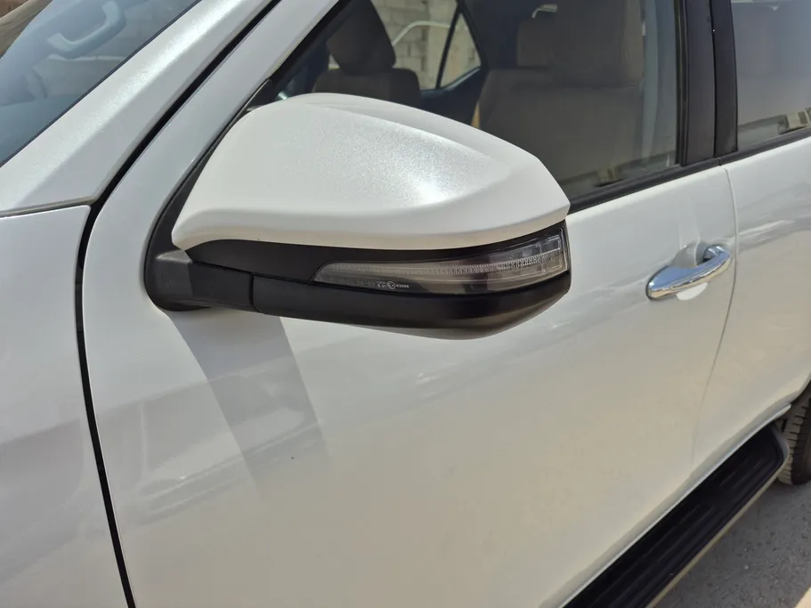 2024 تويوتا Fortuner VX1 