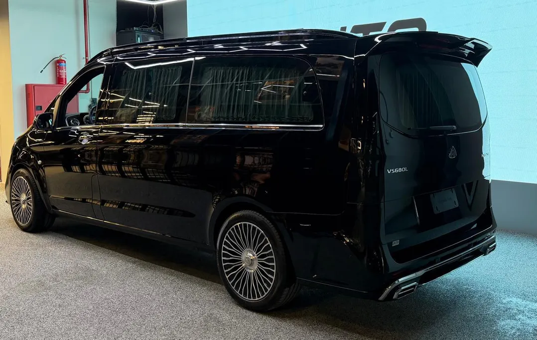 2025 Mercedes V300  