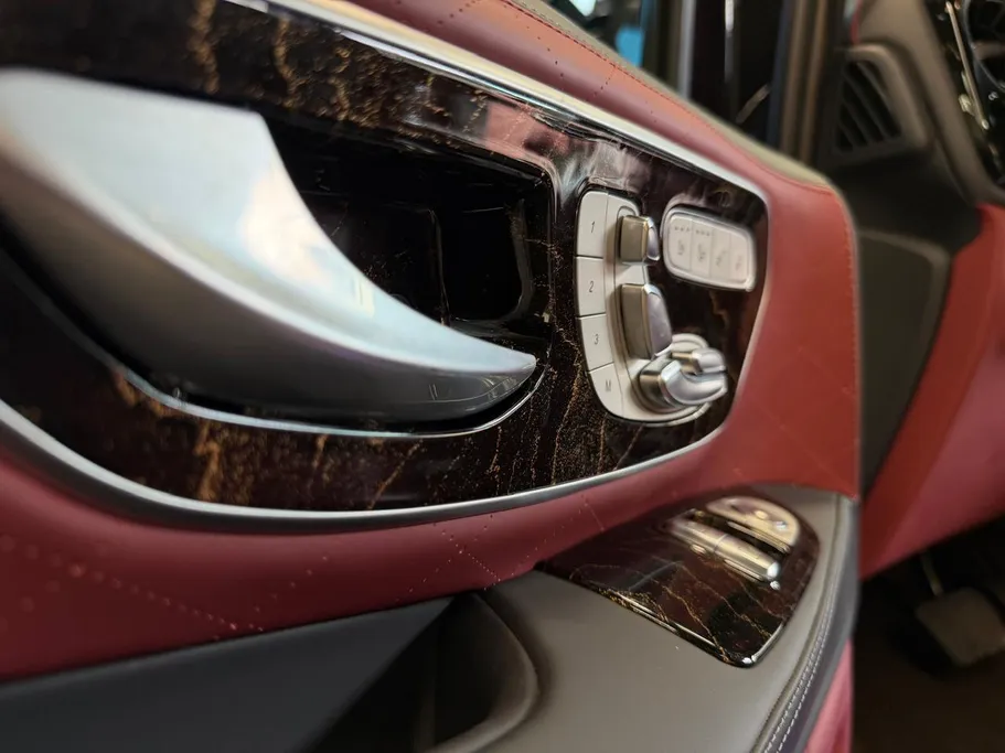 2025 Mercedes V300  