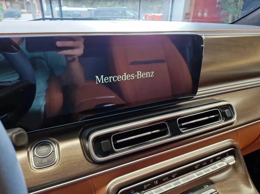 2025 Mercedes V300  