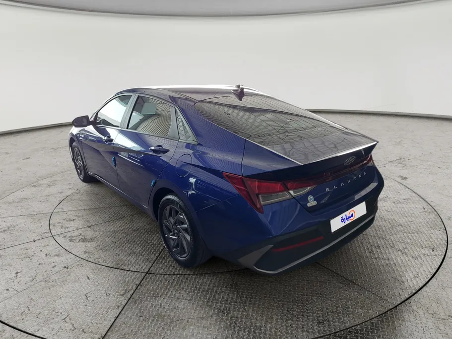 2024 Hyundai Elantra Smart 