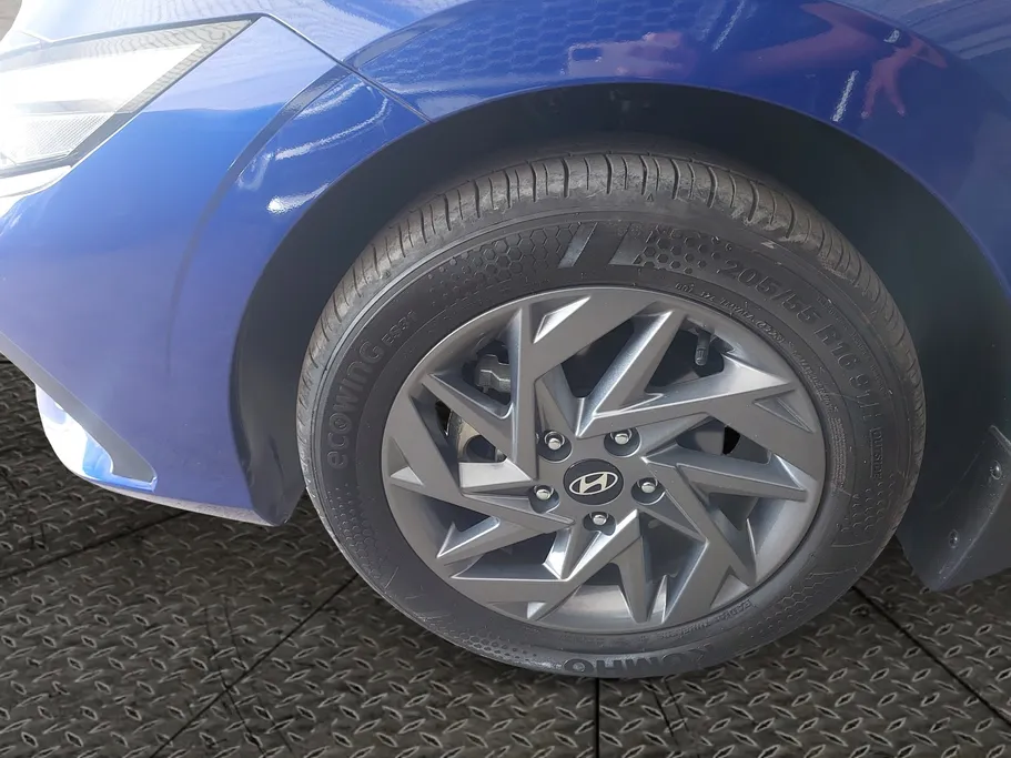2024 Hyundai Elantra Smart 