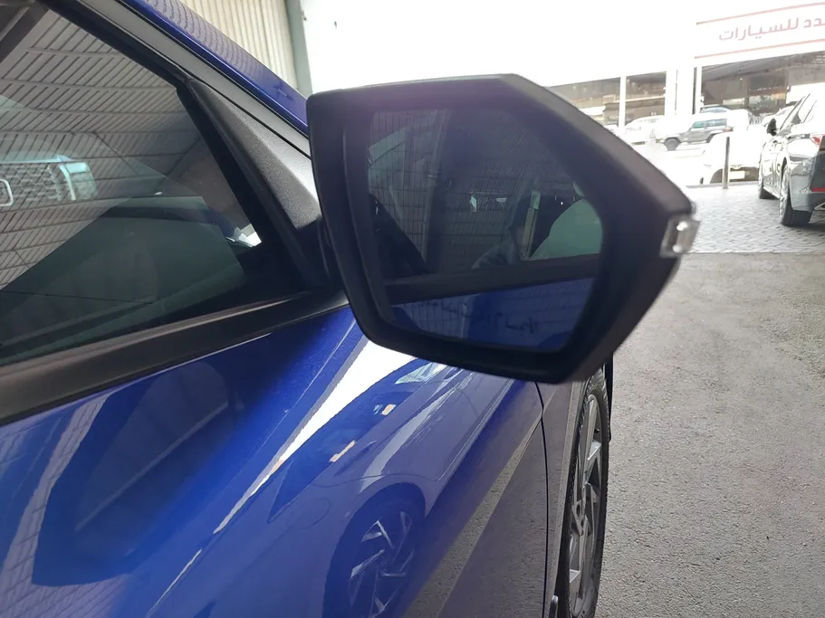 2024 Hyundai Elantra Smart 