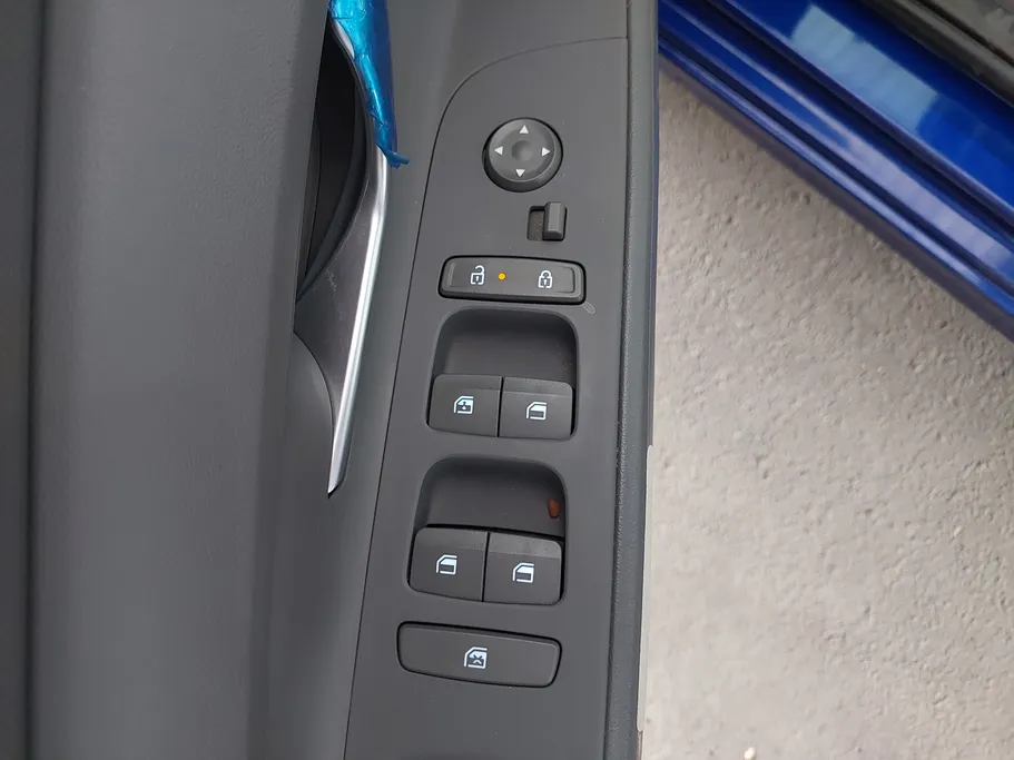 2024 Hyundai Elantra Smart 