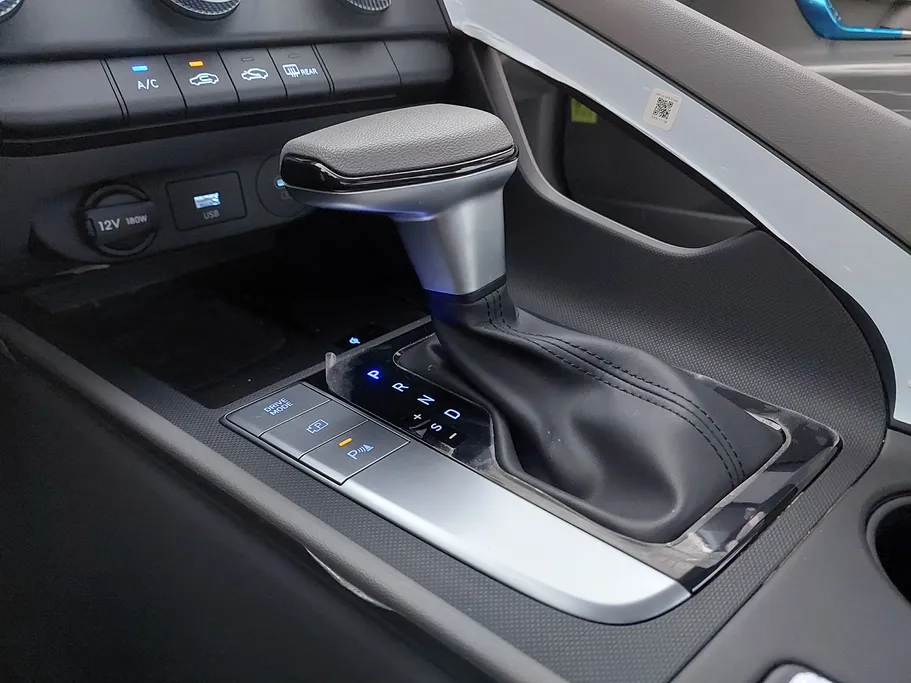2024 Hyundai Elantra Smart 