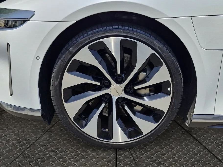 2024 Lucid Air Touring 